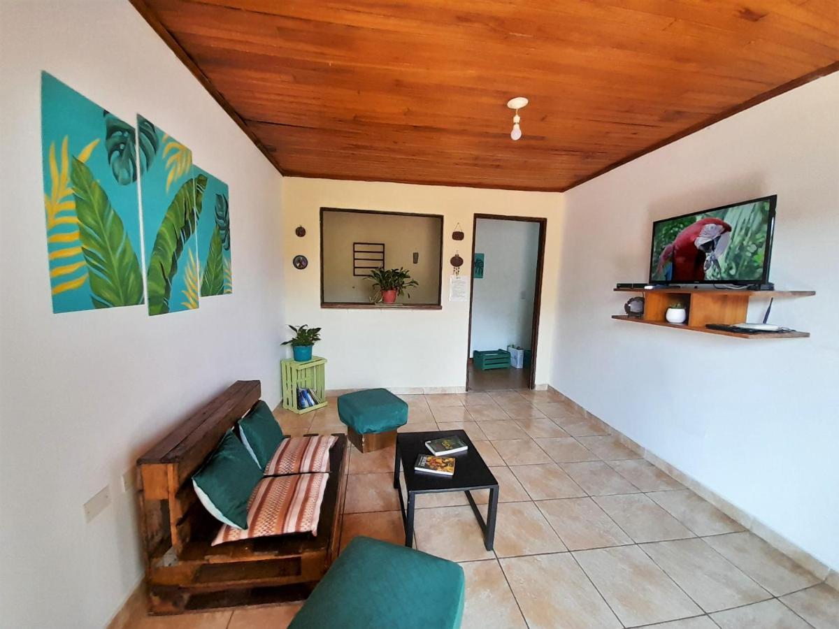 Eco Hostel Iguazu Πουέρτο Ιγκουασού Εξωτερικό φωτογραφία